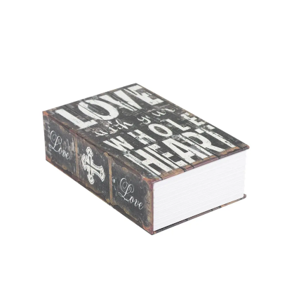 Книга сейф "LOVE" (мал)